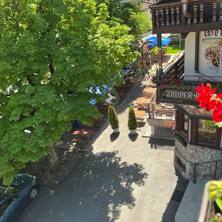 מלון Weisses Roessl Am 3*