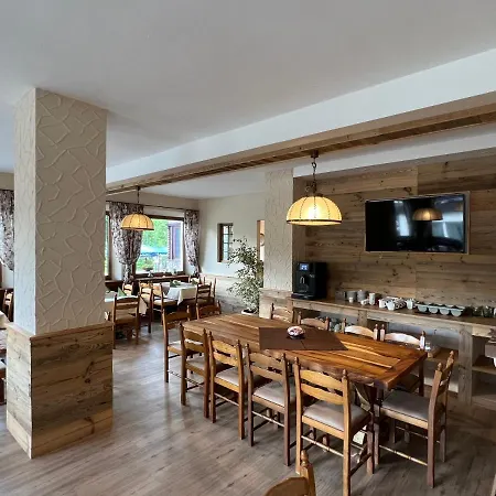 Weisses Roessl Am Thiersee